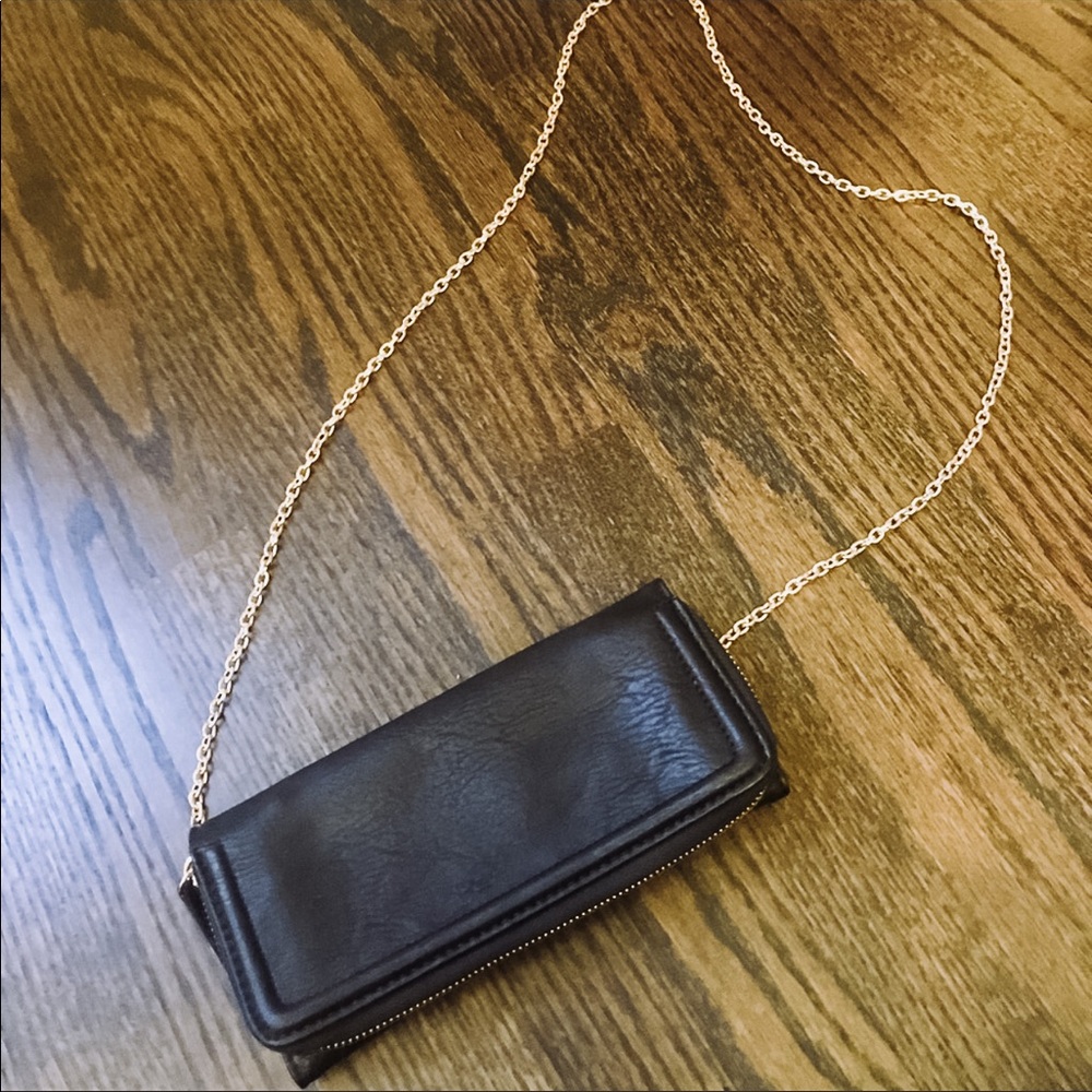 NWOT Francesca’s Black Crossbody Purse & Clutch